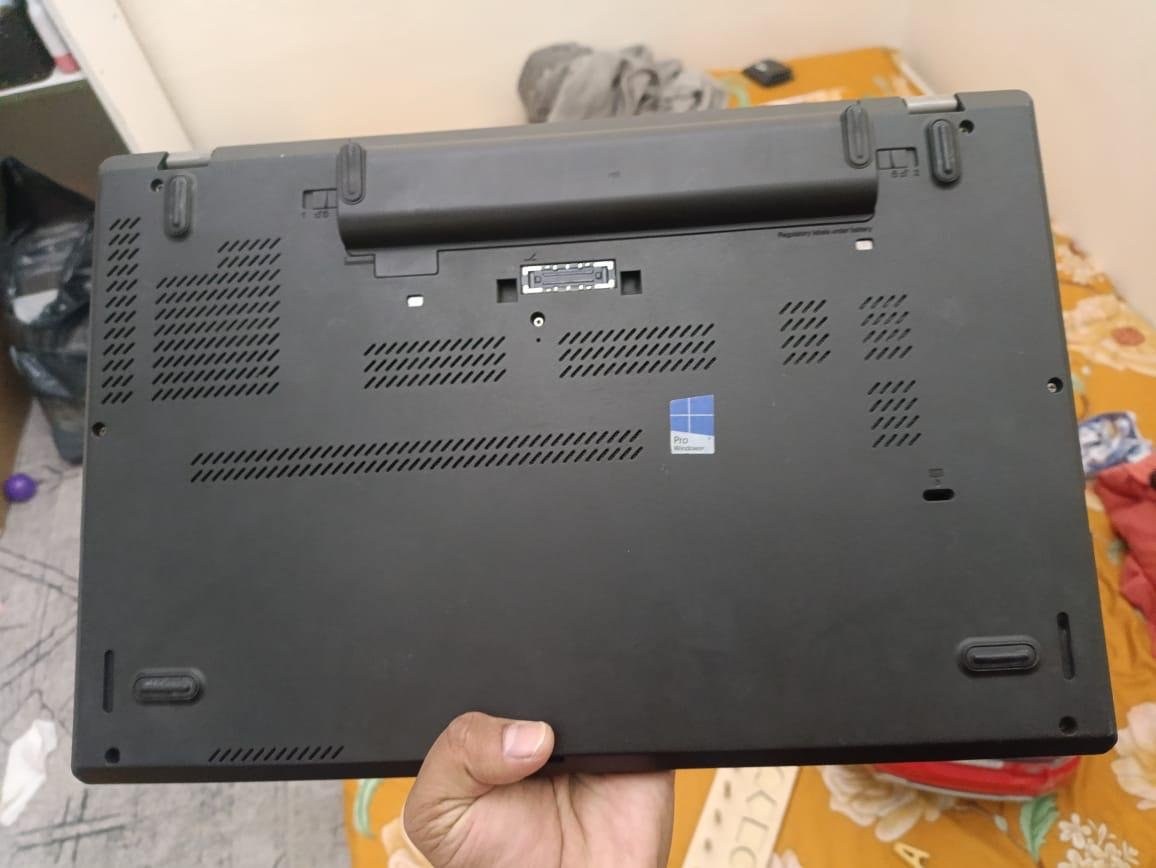 Lenovo T560 Laptop - Image 3